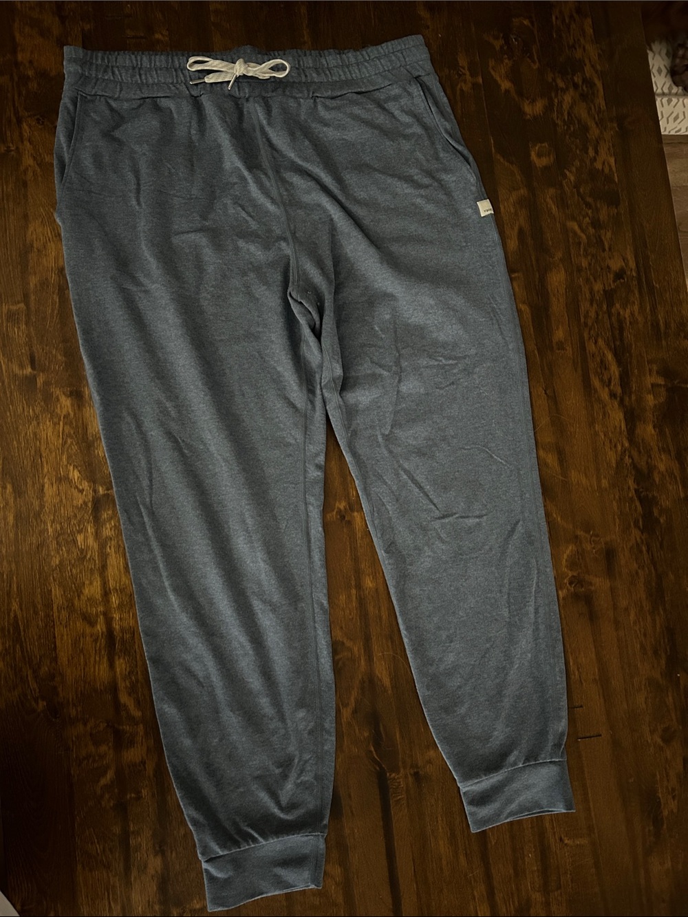 Vuori Slate Gray Heather Lounge Joggers